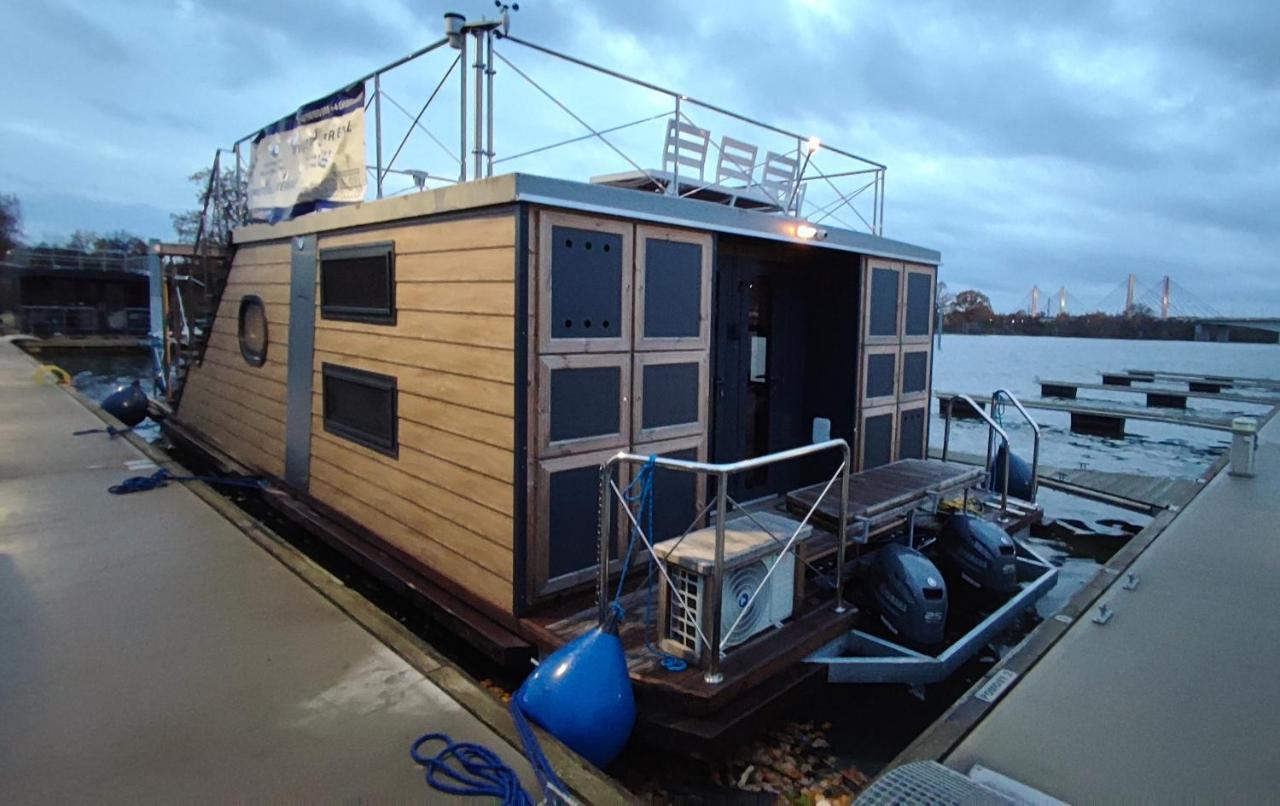 Houseboat Water King Apartament Plywajacy Dom Na Wodzie, 7 Os วรอตซวาฟ ภายนอก รูปภาพ